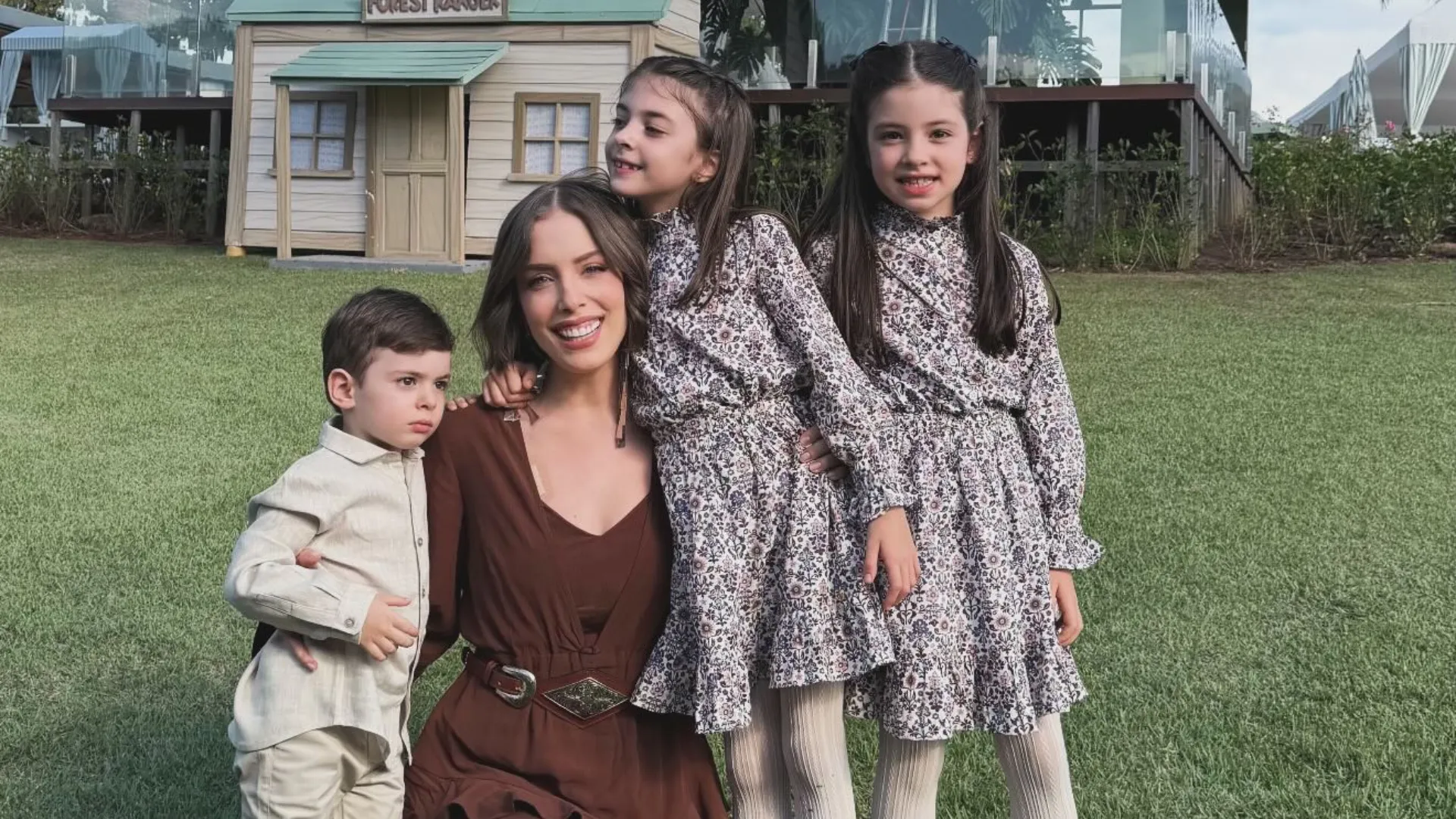 Fabiana Justus leva filhos a festa country de Vicky - Imagem do artigo