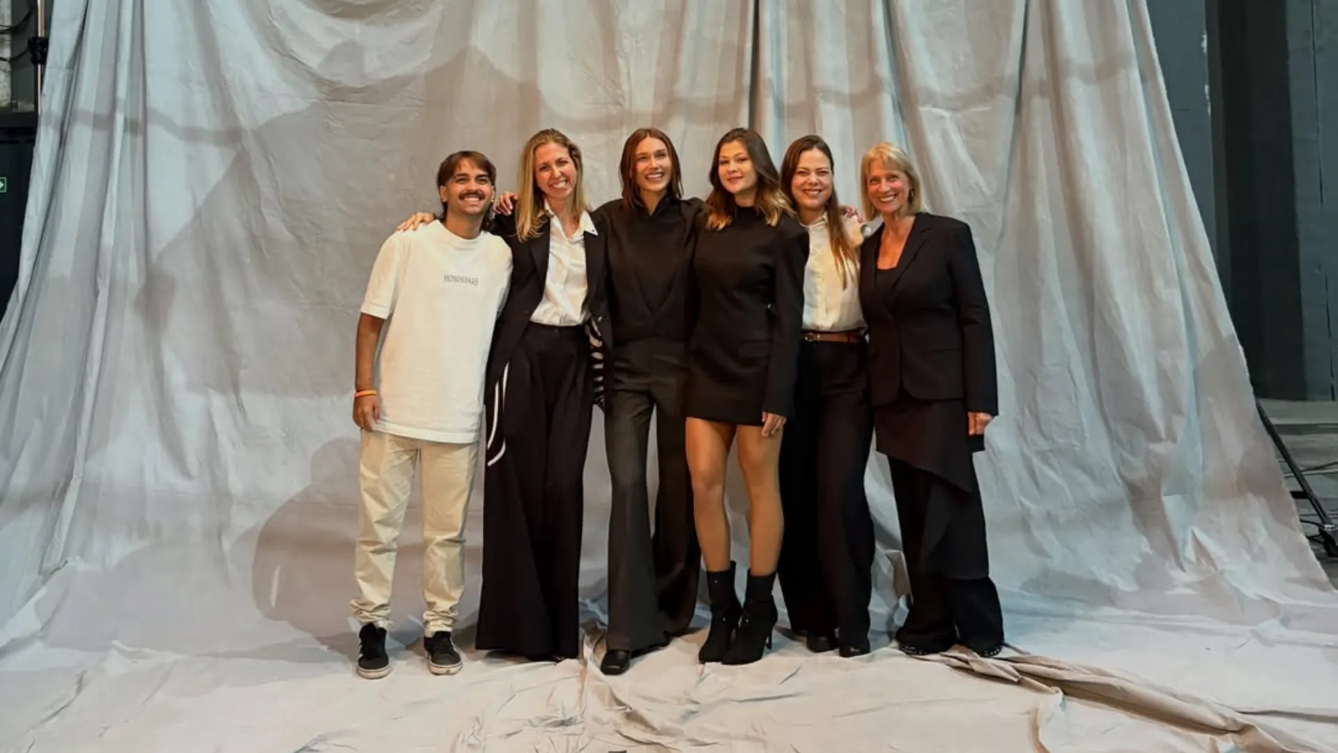 Nikki Meneghel mostra álbum familiar com Xuxa e Sasha - Imagem do artigo
