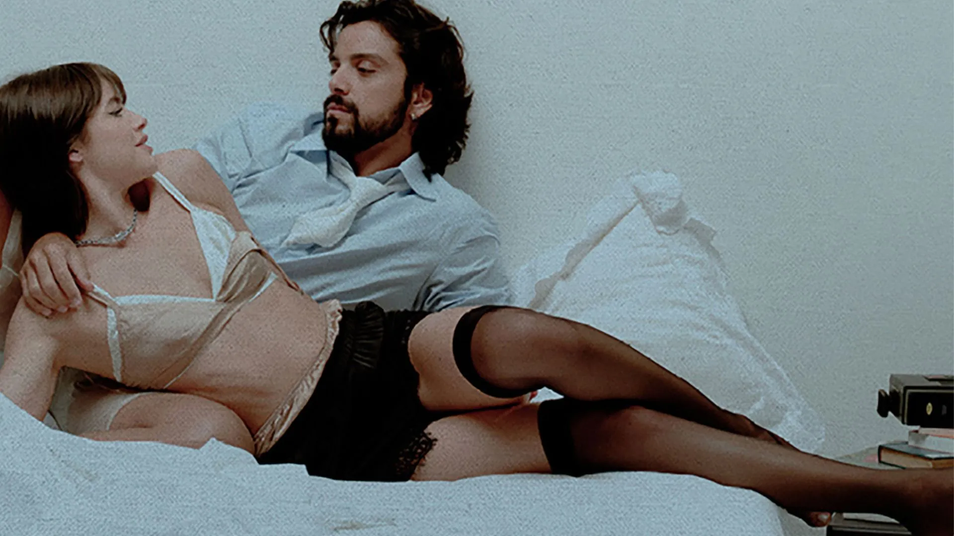 Agatha Moreira e Rodrigo Simas em ensaio Dia dos Namorados - Imagem do artigo