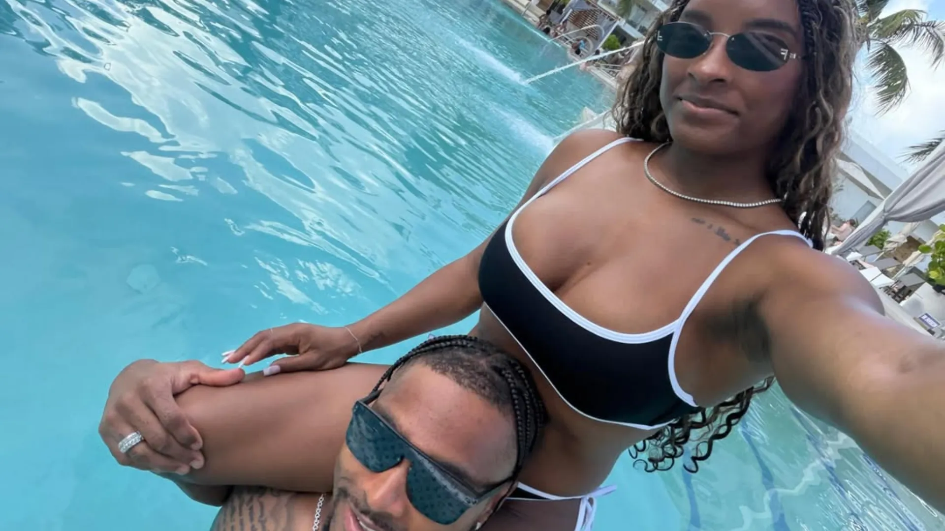 Simone Biles exibe viagem romântica com o marido em Belize - Imagem do artigo